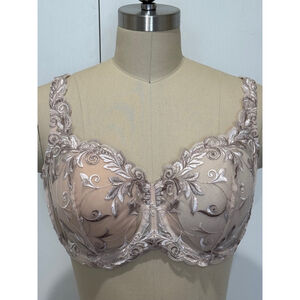 Soma Lace Embroidered Bra in Cream